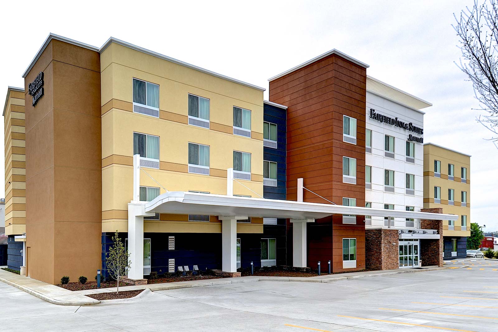 image of the exterior of Fairfield Inn & Suites by Marriott Nashville TN at Metro Center